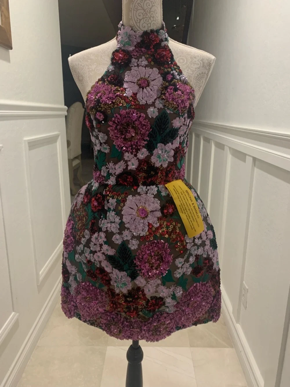 New BRONX AND BANCO Deirdre Floral Sequinned Halter Dress Size S / 4 US - Picture 1 of 16